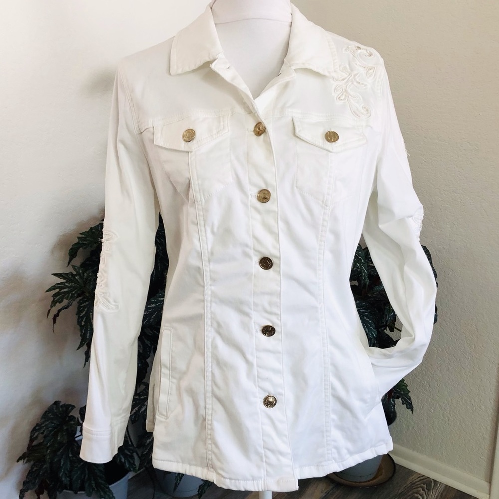 EUC Chico’s western cut jacket